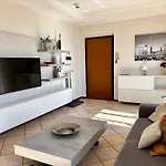 Casa Monalba Sul D'iseo 프레도레
