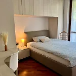 Casa Monalba Sul D'iseo 프레도레